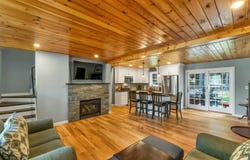 11 Knoll Road, Wolfeboro, NH 03894