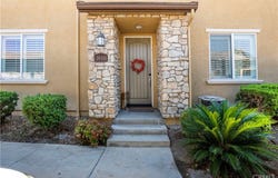 28453 Casselman Lane, Saugus, CA 91350