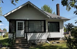 2331 E 10th St, Superior, WI 54880