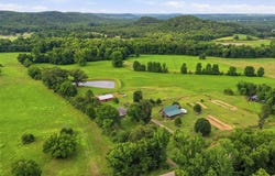 241 Cole Mountain Rd., Springfield, AR 72157