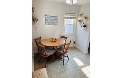 98 Albertson Place, Mineola, NY 11501