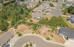 1 Nautical Ct, CoosBay, OR 97420