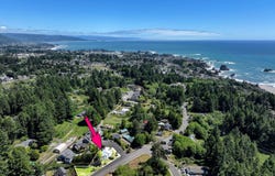 7001 WELCH Ct, Brookings, OR 97415