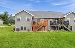 450 Ithaca Court, Oregon, WI 53575