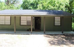 114 Clover, PALESTINE, TX 75801