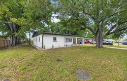 204 7TH Avenue NW, RUSKIN, FL 33570