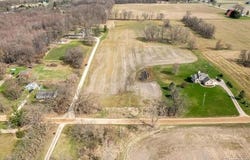 N Schrepfer Road, Howell, MI 48855