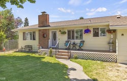 1140 McClellan Drive, Klamath Falls, OR 97603