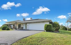 296 ELM Street, HAMBURG, PA 19526