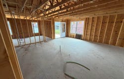 55 Paislynne Ct, Brandenburg, KY 40108