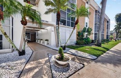 3040 NE 16th Avenue, Oakland Park, FL 33334