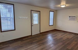 907 6th Ave, BellePlaine, IA 52208