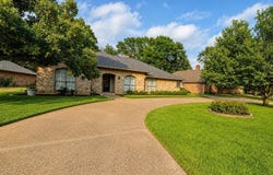 5908 Plantation Dr., Tyler, TX 75703