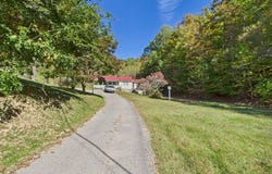 350 DeadFall Br, Meally, KY 41234