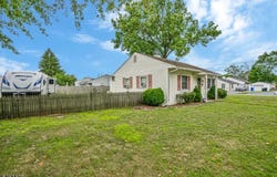2 Orchid Pl, Middlesex Boro, NJ 08846-2344
