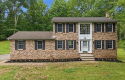 112 Red Cherry Lane, Stroudsburg, PA 18360