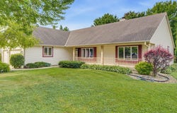 W152S7689 Mystic Dr, Muskego, WI 53150