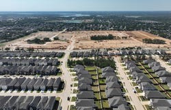 2408 Everglades Drive, Corinth, TX 76210
