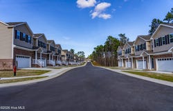 887 Ducks Landing, Aberdeen, NC 28315