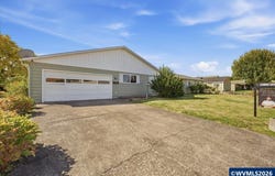 633 Cessna St, Independence, OR 97351