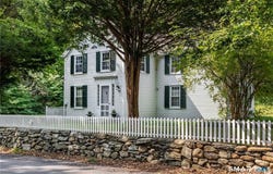 115 River Road, Washington, CT 06794