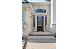 1611 Embassy Dr, Pleasanton, TX 78064