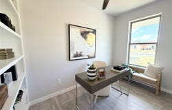 306 6th St, Elgin, OK