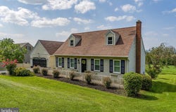 148 VALLEY VIEW Drive, EPHRATA, PA 17522