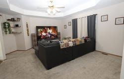 321 Shark Circle, Sparta, MO 65753