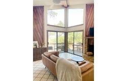 334 Coventry Rd, Spicewood, TX 78669