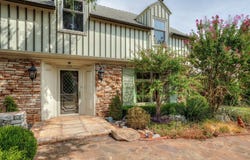1105 Tedford Way, Nichols Hills, OK 73116