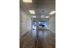 569 Main Street, Hyannis, MA 02601