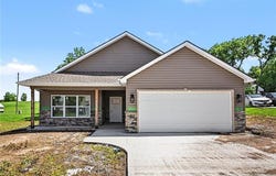 1007 Moore Drive, Plattsburg, MO 64477