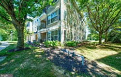 14 KYLE Way, EWING, NJ 08628