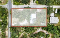 16690 Hodges Ave, Cedar Key, FL 32625