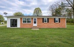 16 Gladeview Dr, Fries, VA 24330