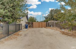 27509 Pine Street, Taft, CA 93268