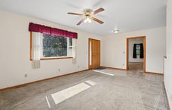 719 S 4th, Osage, IA 50461