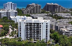 77 Crandon Blvd, Key Biscayne, FL 33149