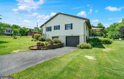 619 CALCO Avenue, SINKING SPRING, PA 19608