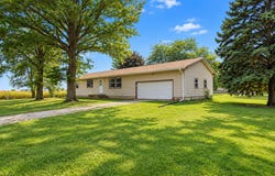 10419 Hampton Drive, Rock Falls, IL 61071