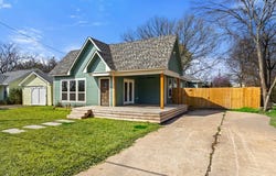 405 E 9th Street, Kemp, TX 75143