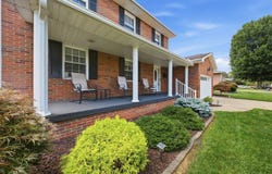 817 George St, Belpre, OH 45714