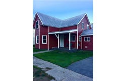 25 Spruce Street, Champlain, NY 12919