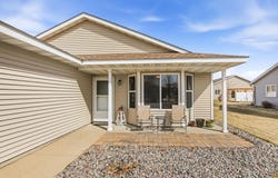 6737 22nd Street Loop N, Saint Cloud, MN 56303
