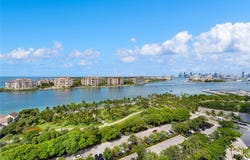 400 S Pointe Dr, Miami Beach, FL 33139