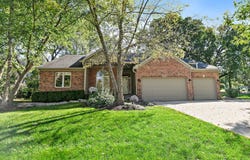 1000 Dakota Drive, Woodstock, IL 60098