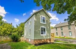 562 Lenox Avenue, Oneida, NY 13421