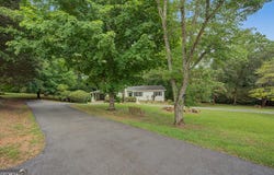 6 Virginia Circle, Cedartown, GA 30125