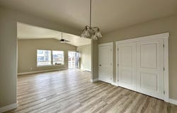 313 E Rapp Road, Talent, OR 97540
